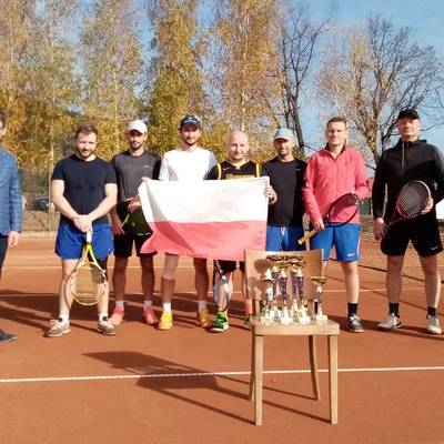 Obraz przedstawiający V Turniej Tenisa Ziemnego z okazji Święta Niepodległości 2022